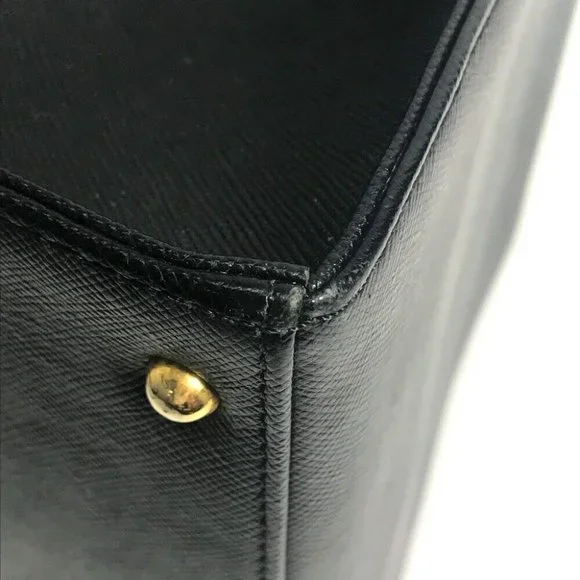 AUTHENTIC GIVENCHY Shoulder Bag vintage Hand Bag Leather Black/GoldHardware